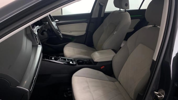 2023 Volkswagen Golf