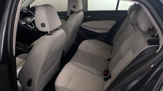 2023 Volkswagen Golf