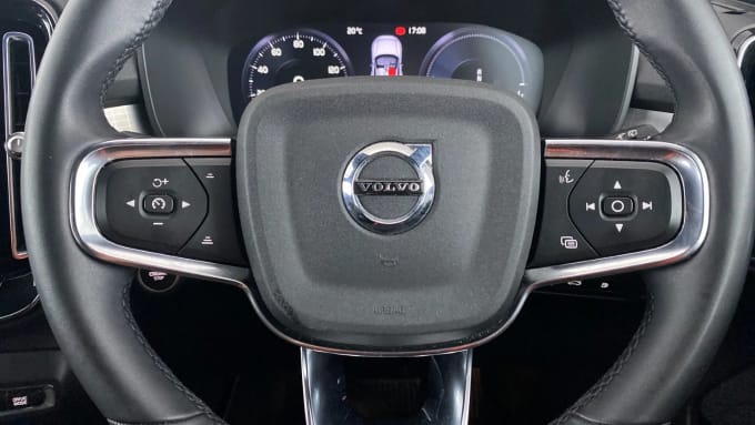 2022 Volvo Xc40