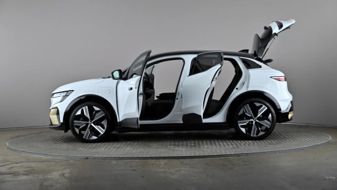 2023 Renault Megane E-tech