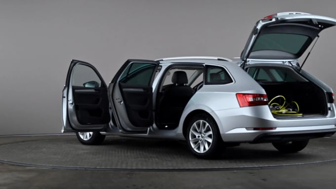 2023 Skoda Superb