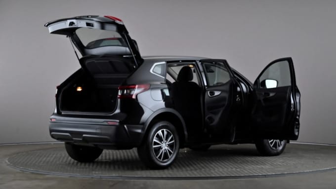 2020 Nissan Qashqai