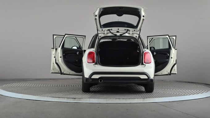 2022 Mini Hatch