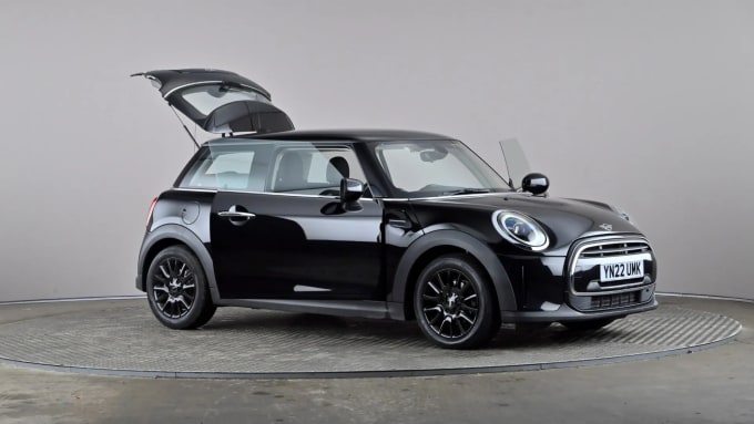 2022 Mini Hatch