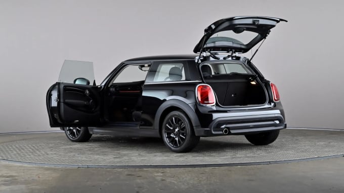 2022 Mini Hatch