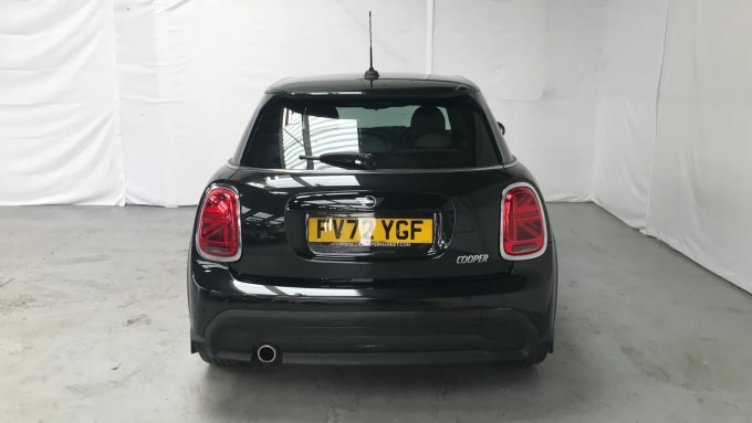 2022 Mini Hatch
