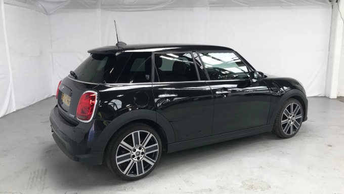 2022 Mini Hatch