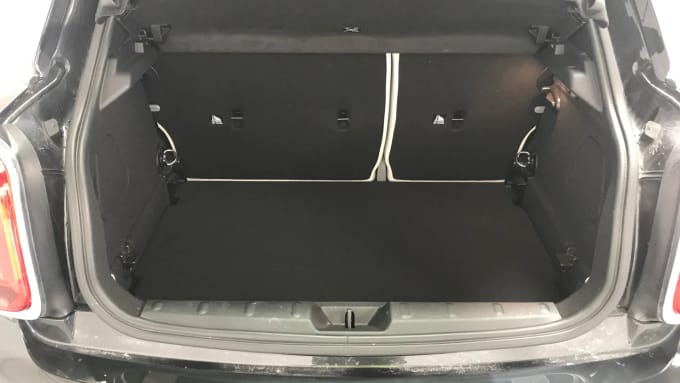 2022 Mini Hatch