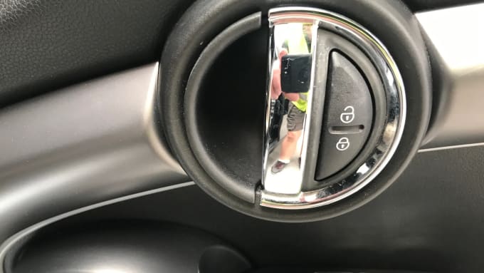 2022 Mini Hatch