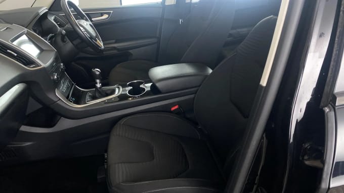 2020 Ford S-max