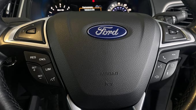 2020 Ford S-max