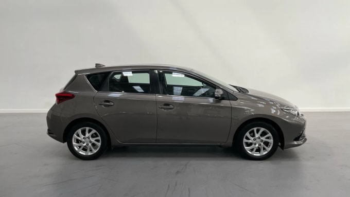 2018 Toyota Auris