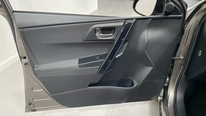 2018 Toyota Auris