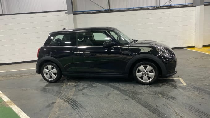 2022 Mini Hatch