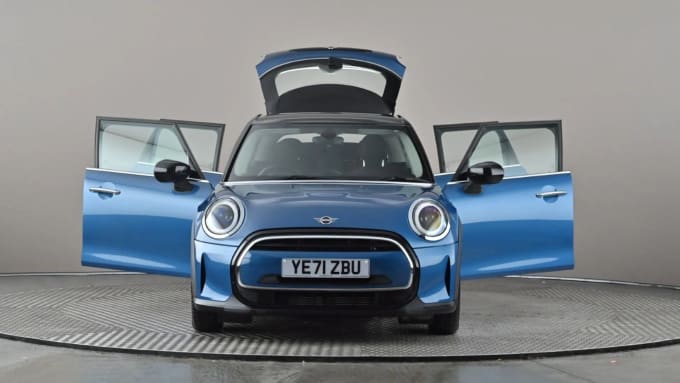 2021 Mini Hatch