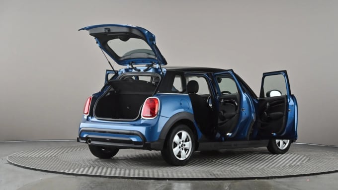 2021 Mini Hatch