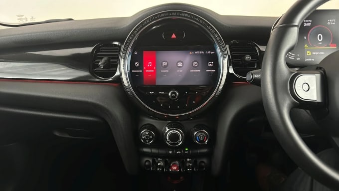 2021 Mini Hatch