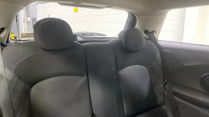 2017 Mini Hatch