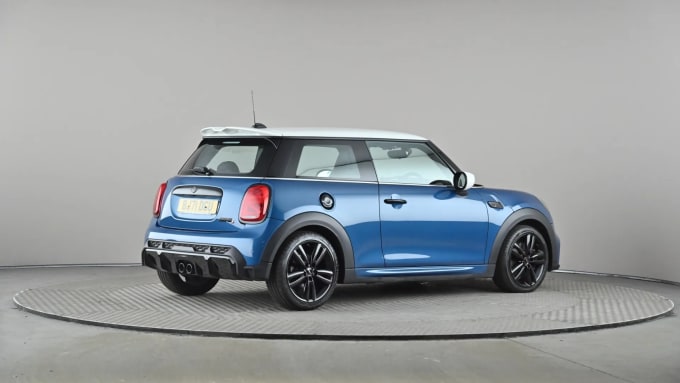 2021 Mini Hatch