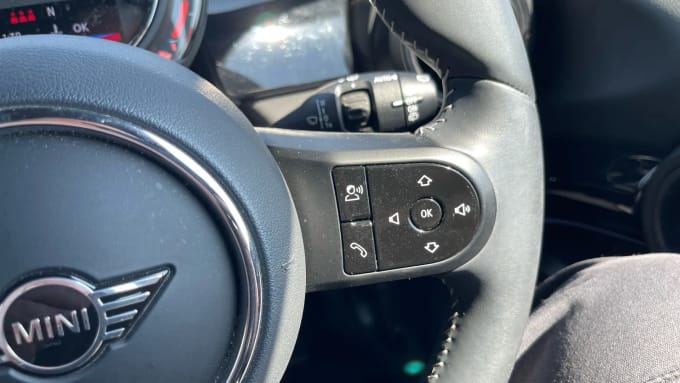 2022 Mini Hatch