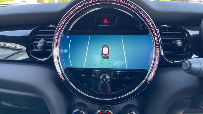 2022 Mini Hatch