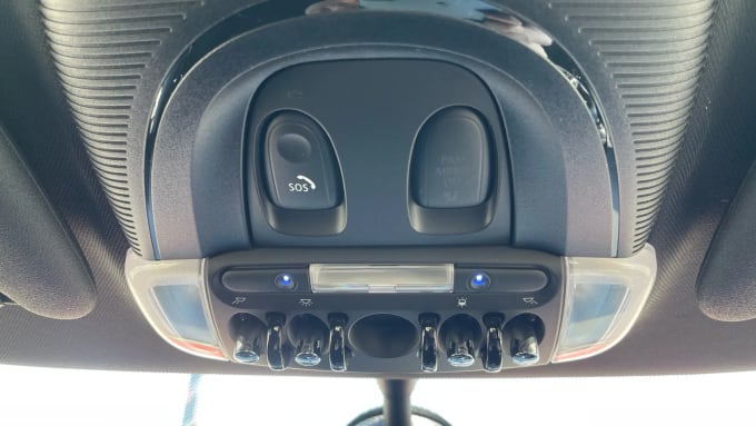 2022 Mini Hatch