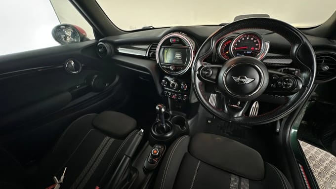 2017 Mini Hatch