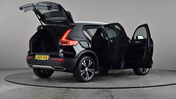 2020 Volvo Xc40