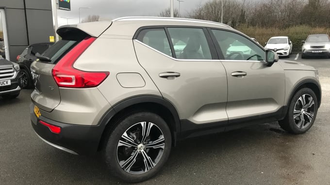 2021 Volvo Xc40