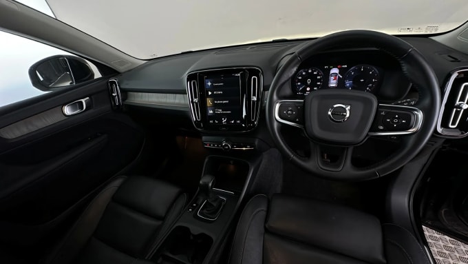 2020 Volvo Xc40