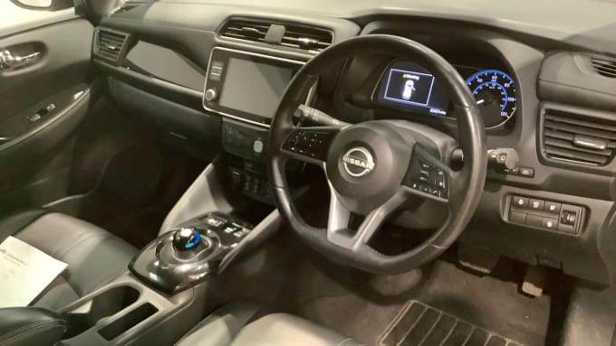 2022 Nissan Leaf