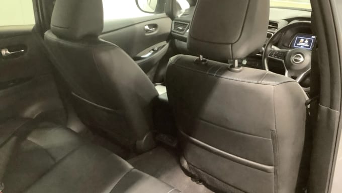 2022 Nissan Leaf