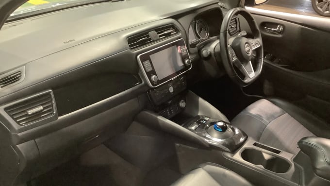 2022 Nissan Leaf