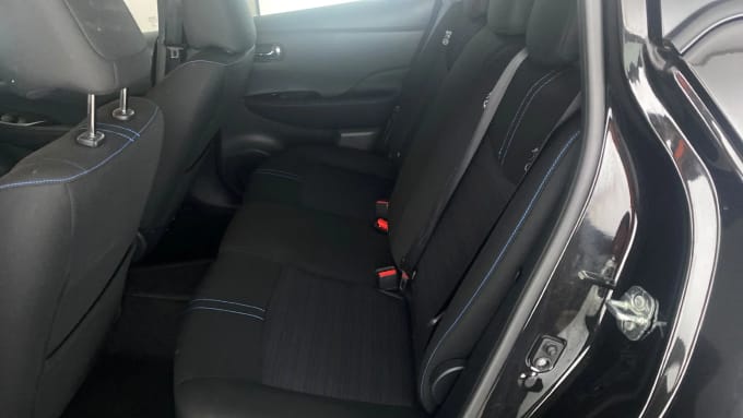 2022 Nissan Leaf