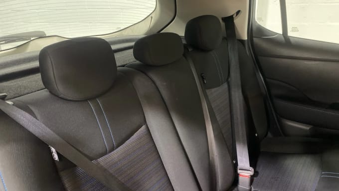 2022 Nissan Leaf