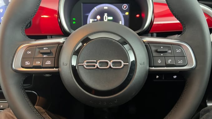2025 Fiat 600
