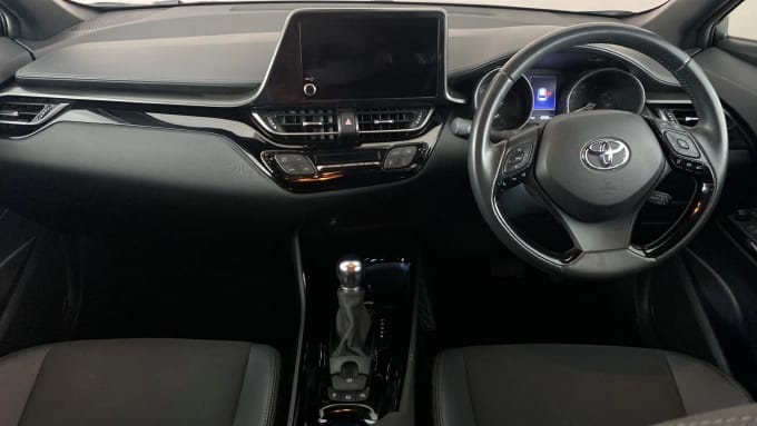 2022 Toyota C-hr
