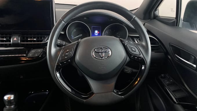 2022 Toyota C-hr