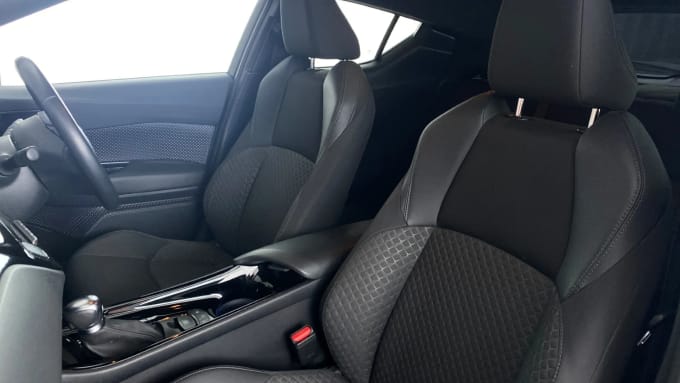 2022 Toyota C-hr