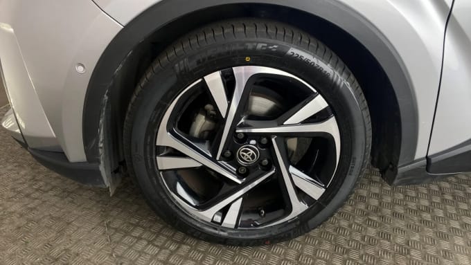 2022 Toyota C-hr