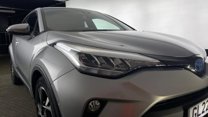 2022 Toyota C-hr