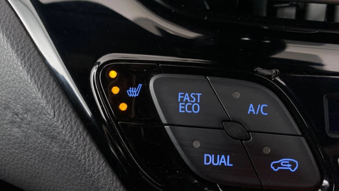 2022 Toyota C-hr