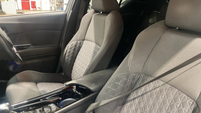 2020 Toyota C-hr
