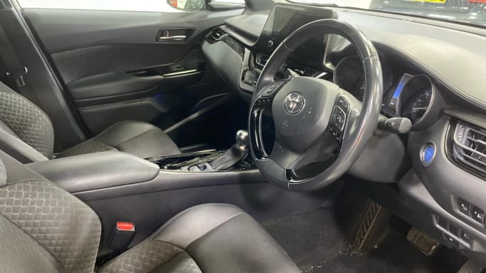 2022 Toyota C-hr
