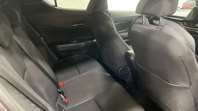 2022 Toyota C-hr