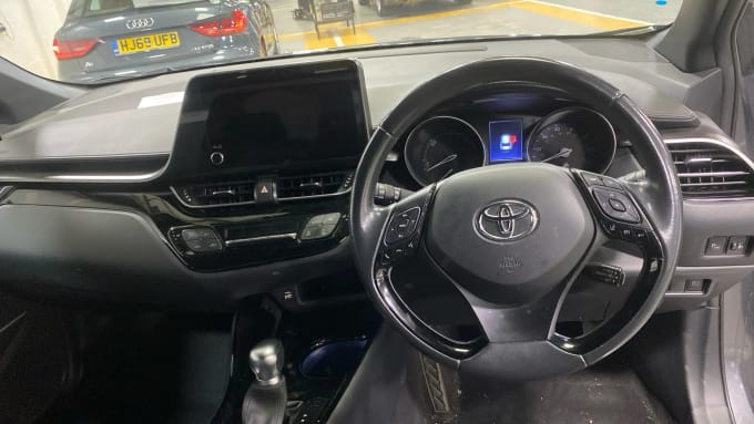 2022 Toyota C-hr