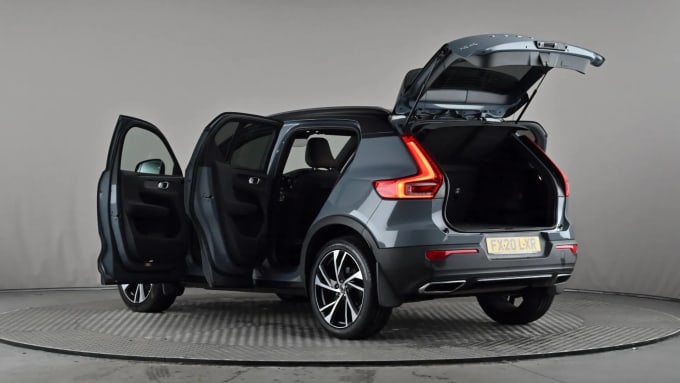 2020 Volvo Xc40