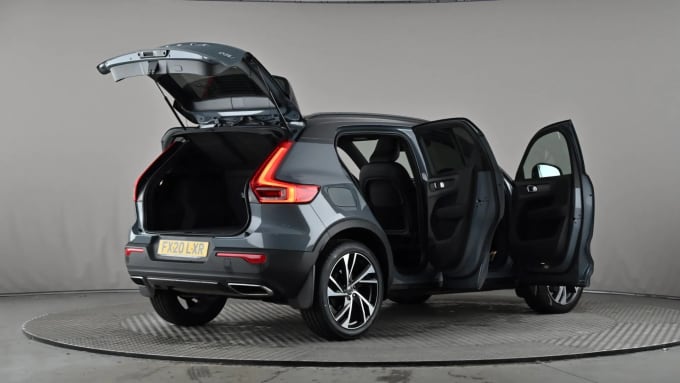 2020 Volvo Xc40