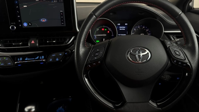 2022 Toyota C-hr
