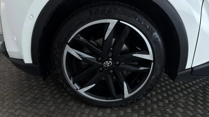 2022 Toyota C-hr